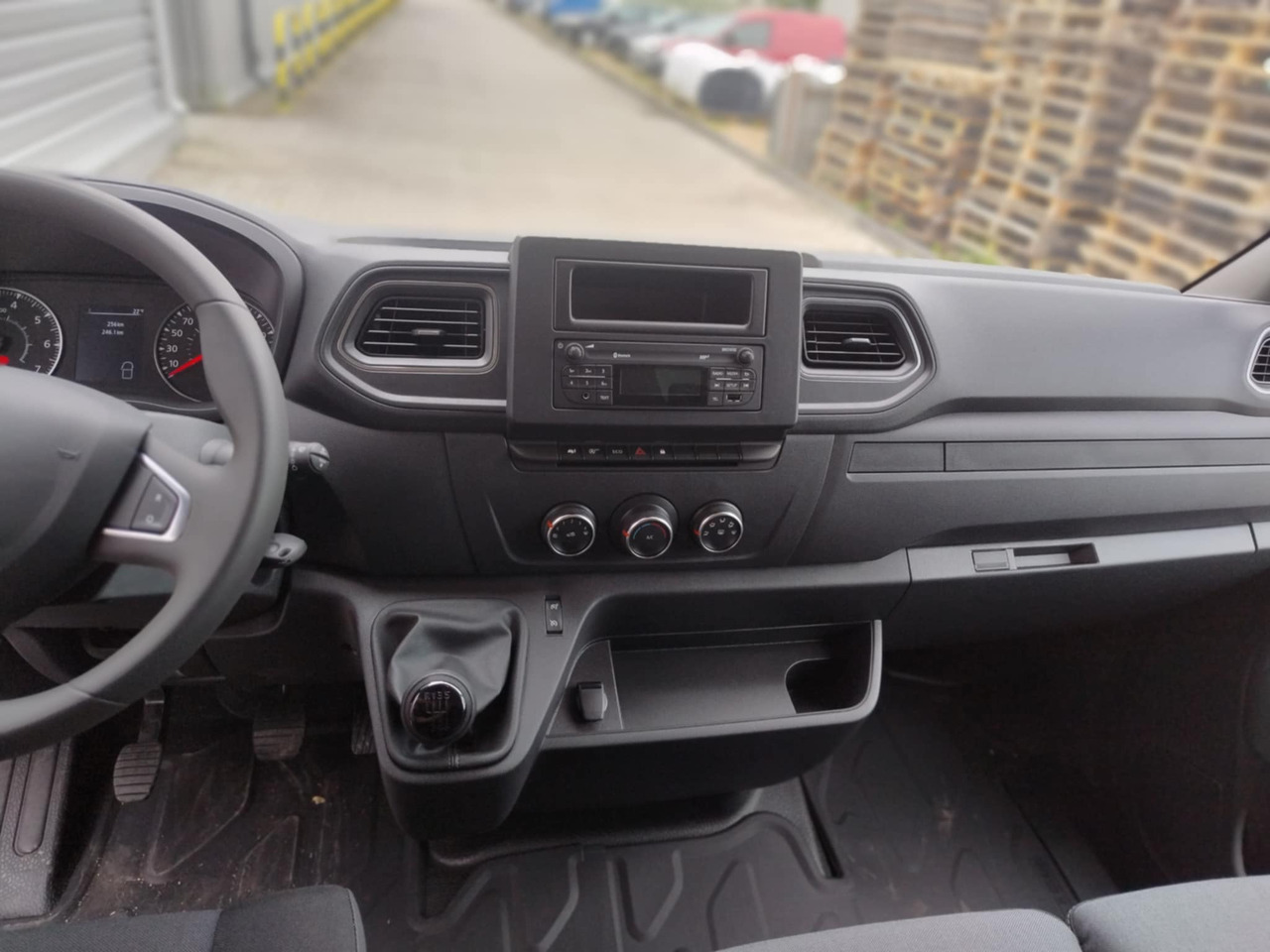 RENAULT Master / BRAND NEW Box van - Лекотоварен автомобил фургон: снимка 4 RENAULT Master / BRAND NEW Box van - Лекотоварен автомобил фургон: снимка 4