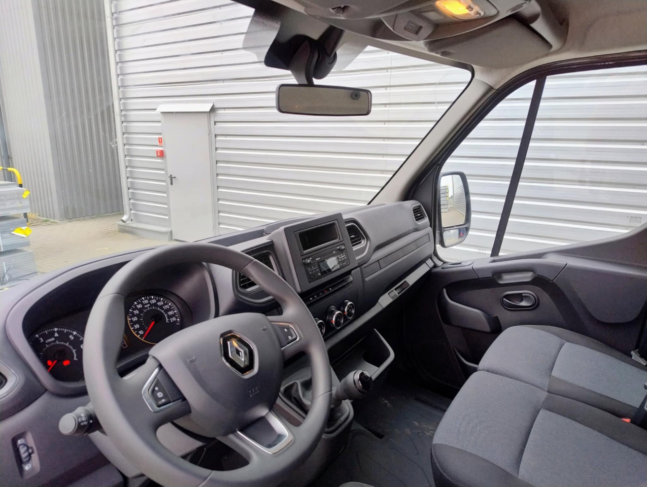 RENAULT Master / BRAND NEW Box van - Лекотоварен автомобил фургон: снимка 3 RENAULT Master / BRAND NEW Box van - Лекотоварен автомобил фургон: снимка 3