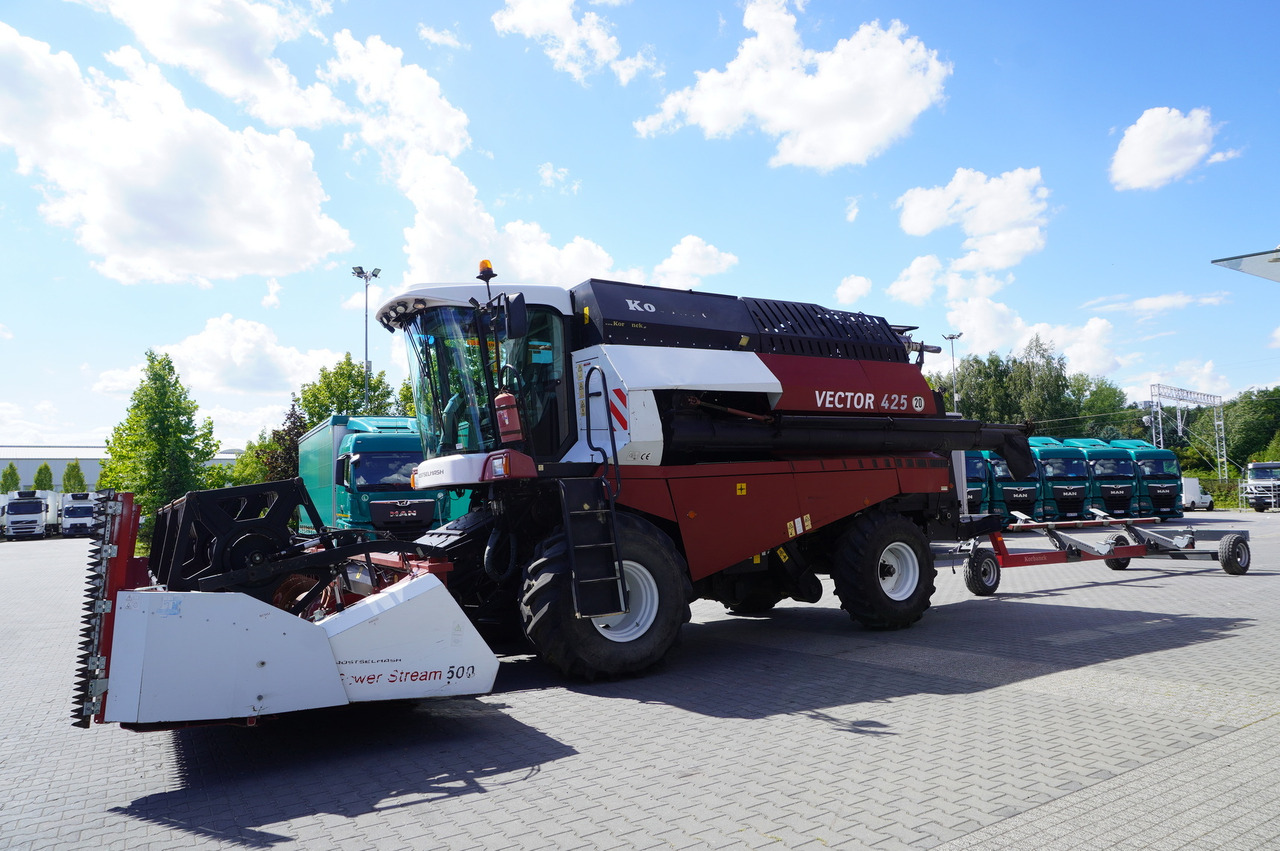 Зърнокомбайн ROSTSELMASH VECTOR 425 RSM-101 grain harvester + Header 5 m + rapeseed harvesting extension / 2300 MTH: снимка 6 Зърнокомбайн ROSTSELMASH VECTOR 425 RSM-101 grain harvester + Header 5 m + rapeseed harvesting extension / 2300 MTH: снимка 6