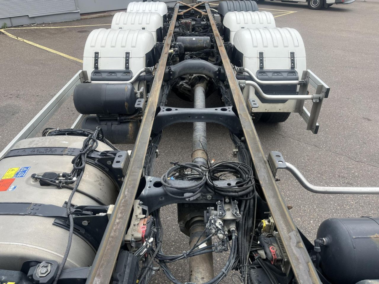 Шаси кабина SCANIA R560 B8x4*4 / Chassis / sleeper cab / Power take-off: снимка 11