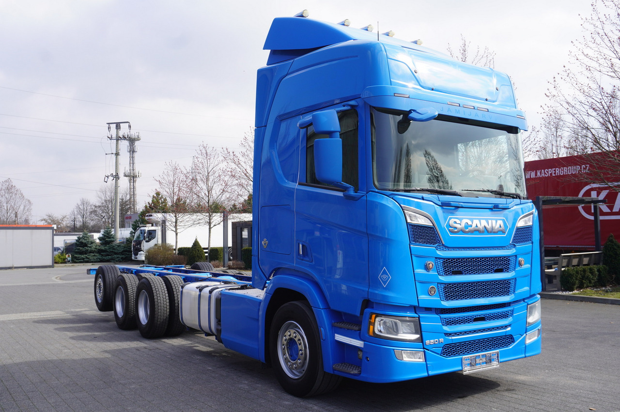 SCANIA R650 V8 / 650 HP/ frame 8.8 m / steered 4th axle - Камион с кран: снимка 5 SCANIA R650 V8 / 650 HP/ frame 8.8 m / steered 4th axle - Камион с кран: снимка 5