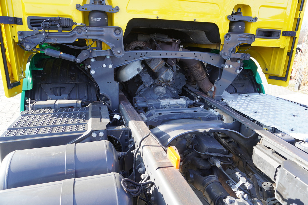 Камион с кран SCANIA R650 V8 8x4/4 E6 / 2020 / Frame 9.7 m!: снимка 11