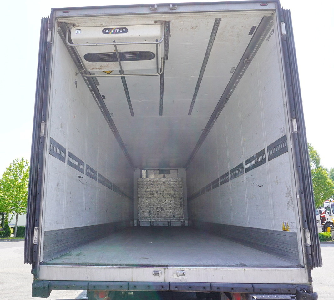 SCHMITZ refrigerated semi-trailer / Thermoking SLX E Spectrum 250 / Multitemperature - Рефрижератор полуремарке: снимка 3 SCHMITZ refrigerated semi-trailer / Thermoking SLX E Spectrum 250 / Multitemperature - Рефрижератор полуремарке: снимка 3
