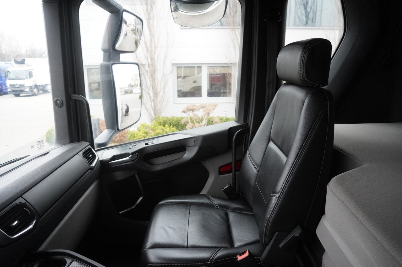 Камион с кран Scania G540 8x4 / Chassis 8.7 m / Steered axle / 2021: снимка 24