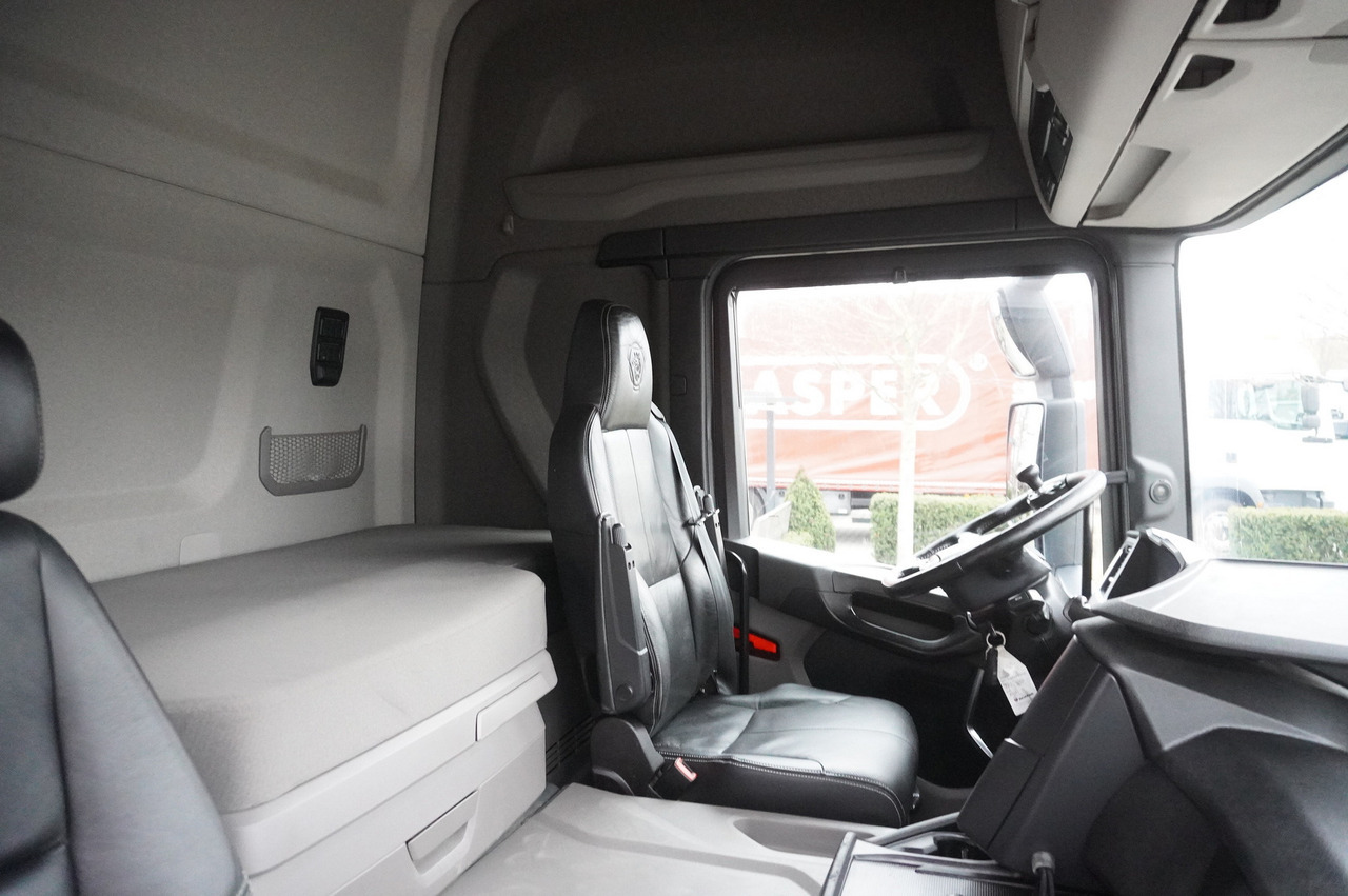 Камион с кран Scania G540 8x4 / Chassis 8.7 m / Steered axle / 2021: снимка 28