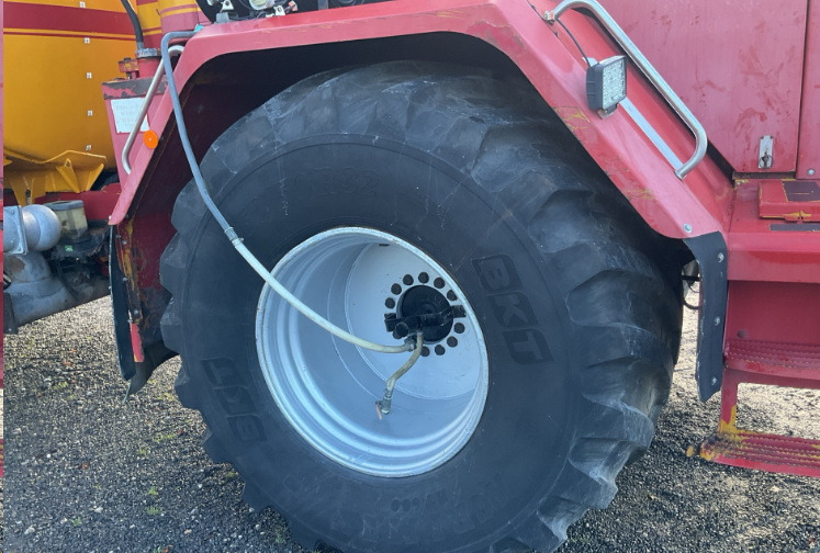 Разпръсквач за оборски тор TERRA-GATOR TG 3104 Self-propelled liquid manure spreader: снимка 22