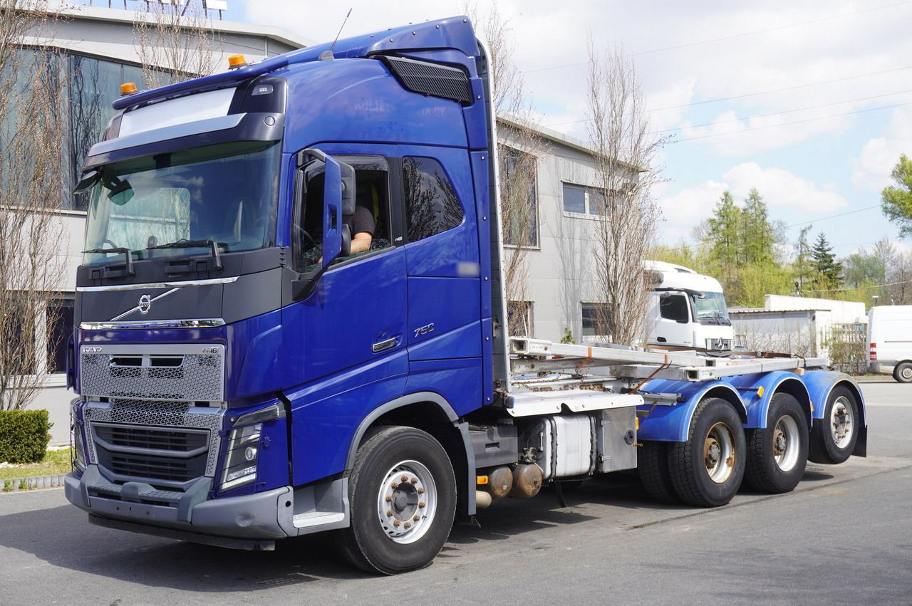 VOLVO FH16 750 8x4 / 750 HP! / 20 t load capacity / stanchion superstructure - Шаси кабина: снимка 1 VOLVO FH16 750 8x4 / 750 HP! / 20 t load capacity / stanchion superstructure - Шаси кабина: снимка 1