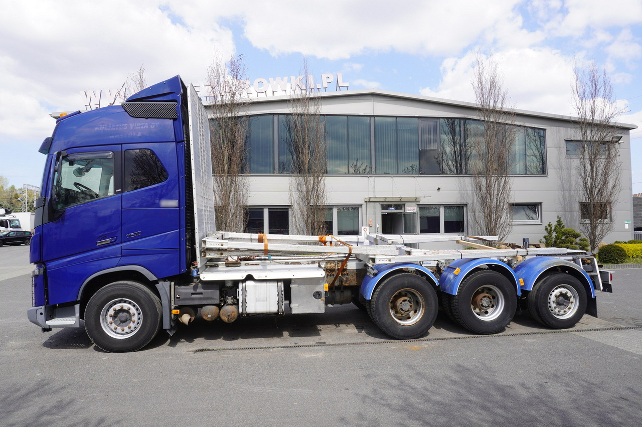 VOLVO FH16 750 8x4 / 750 HP! / 20 t load capacity / stanchion superstructure - Шаси кабина: снимка 5 VOLVO FH16 750 8x4 / 750 HP! / 20 t load capacity / stanchion superstructure - Шаси кабина: снимка 5