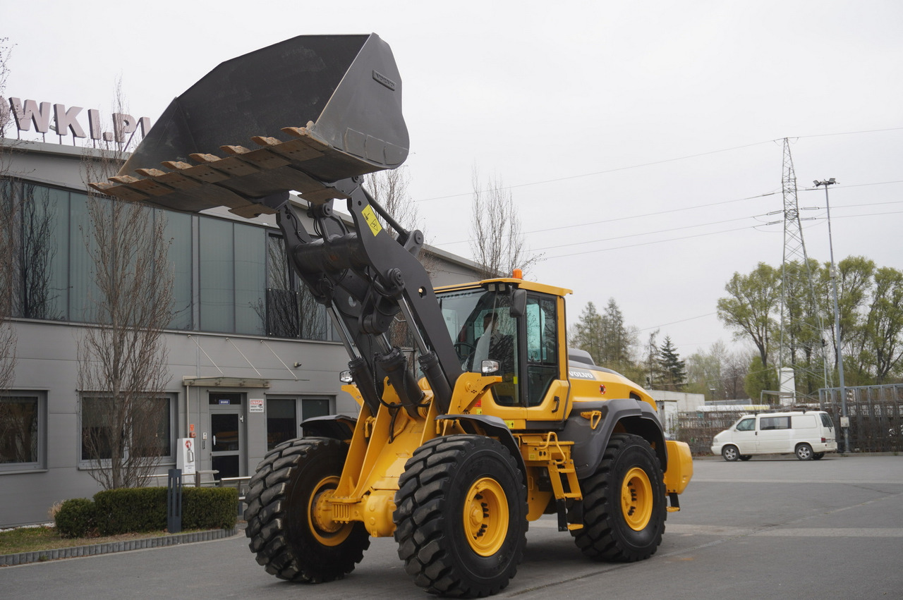 VOLVO L120H - Колесен товарач: снимка 2 VOLVO L120H - Колесен товарач: снимка 2