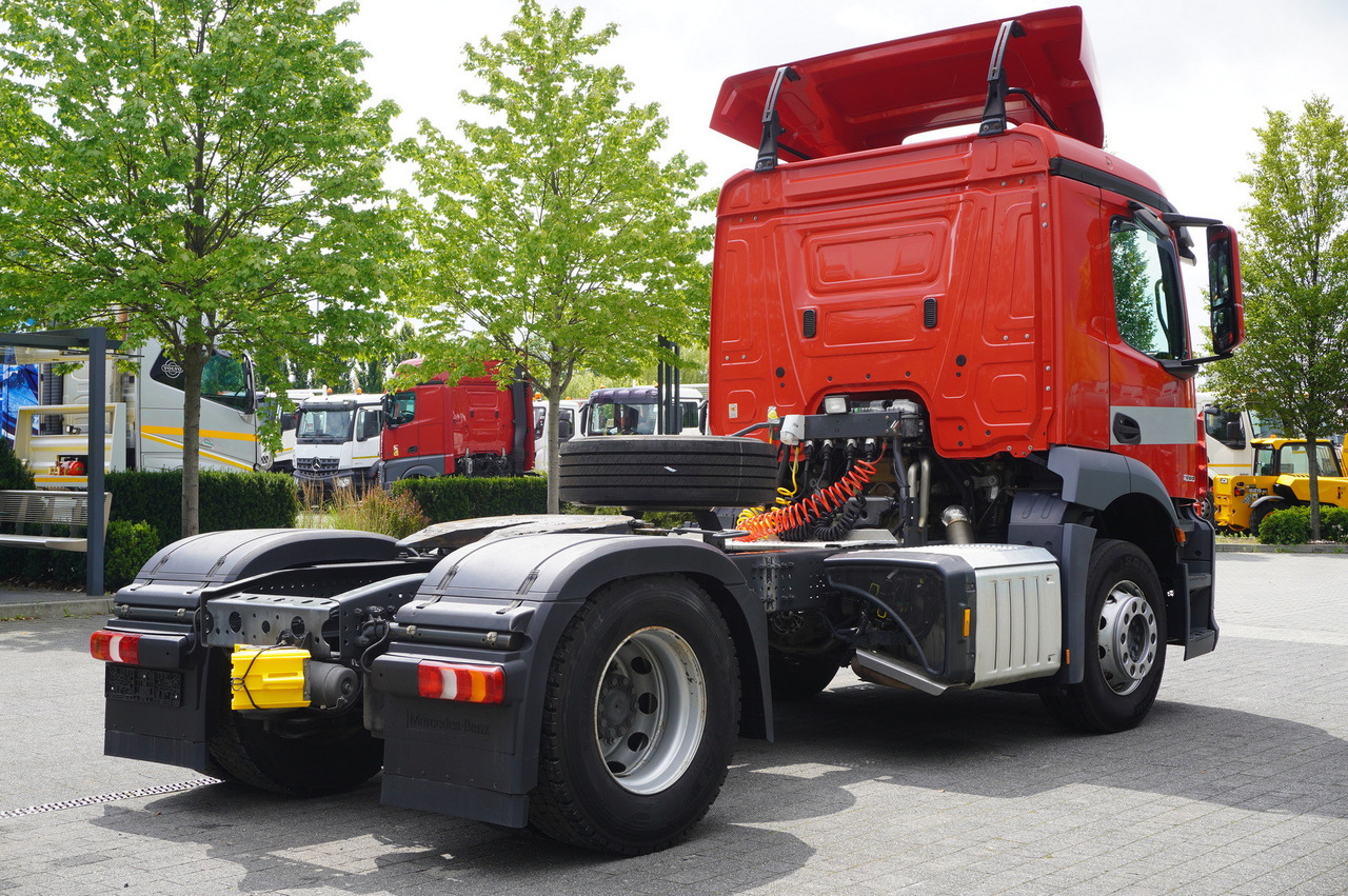 MERCEDES-BENZ Actros 1833 tractor unit / 260 tho. km - Влекач: снимка 4 MERCEDES-BENZ Actros 1833 tractor unit / 260 tho. km - Влекач: снимка 4