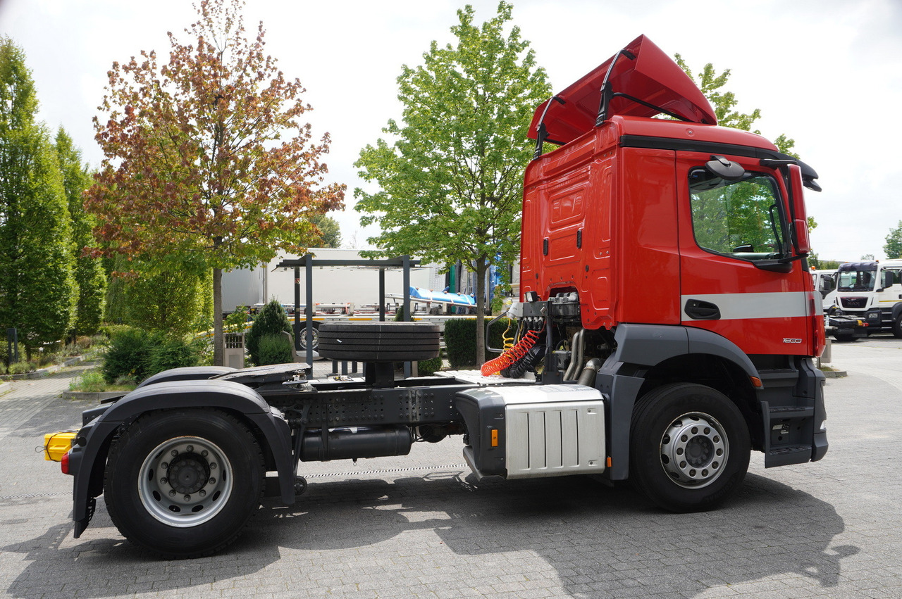 MERCEDES-BENZ Actros 1833 tractor unit / 260 tho. km - Влекач: снимка 5 MERCEDES-BENZ Actros 1833 tractor unit / 260 tho. km - Влекач: снимка 5
