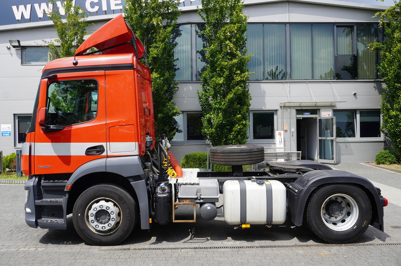 MERCEDES-BENZ Actros 1833 tractor unit / 260 tho. km - Влекач: снимка 2 MERCEDES-BENZ Actros 1833 tractor unit / 260 tho. km - Влекач: снимка 2