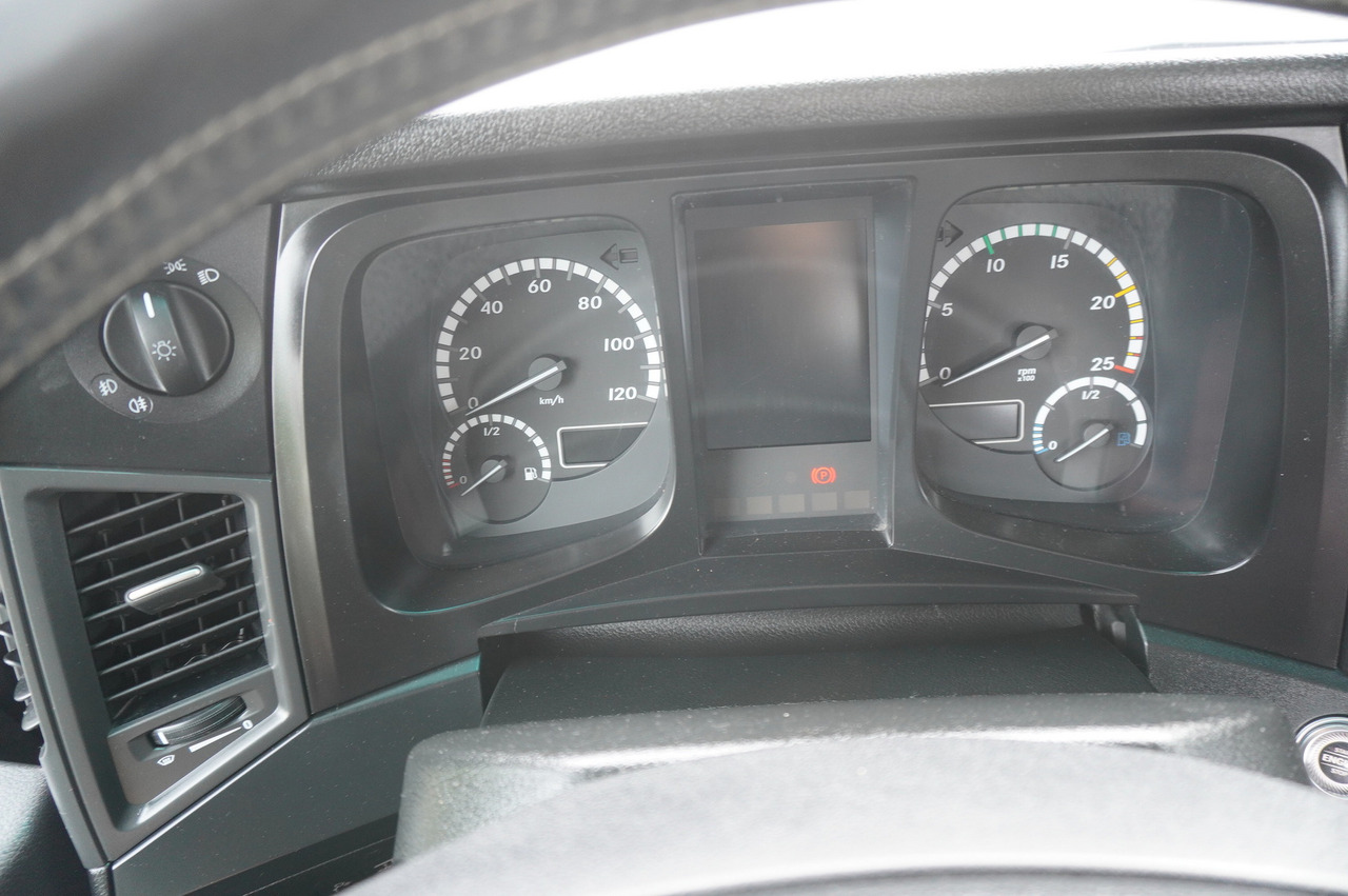 Влекач Mercedes-Benz Actros 1845 4x2 / Jost 5th wheel / 11.1 t load capacity: снимка 24
