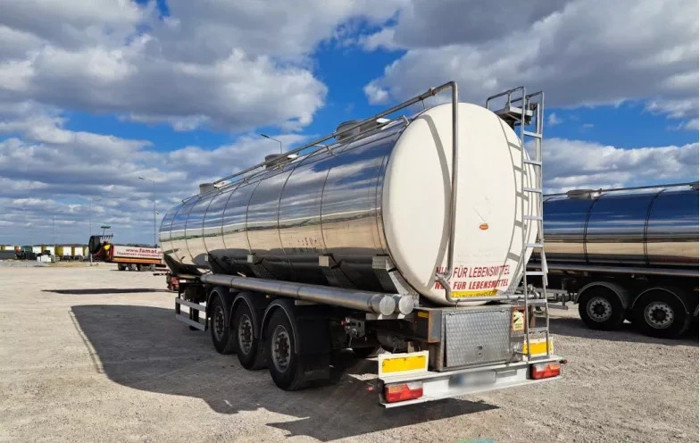 WIELTON NS3D 36 t food cistern / 3 chambers - Полуремарке цистерна: снимка 4 WIELTON NS3D 36 t food cistern / 3 chambers - Полуремарке цистерна: снимка 4