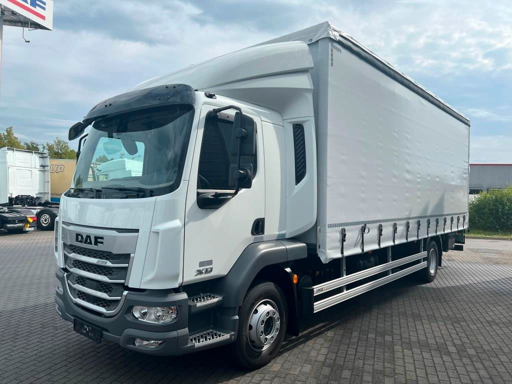 DAF XB 290 FA 16t Junge Curtainsider LBW 1.5 to. AHK - Камион с брезент: снимка 2 DAF XB 290 FA 16t Junge Curtainsider LBW 1.5 to. AHK - Камион с брезент: снимка 2