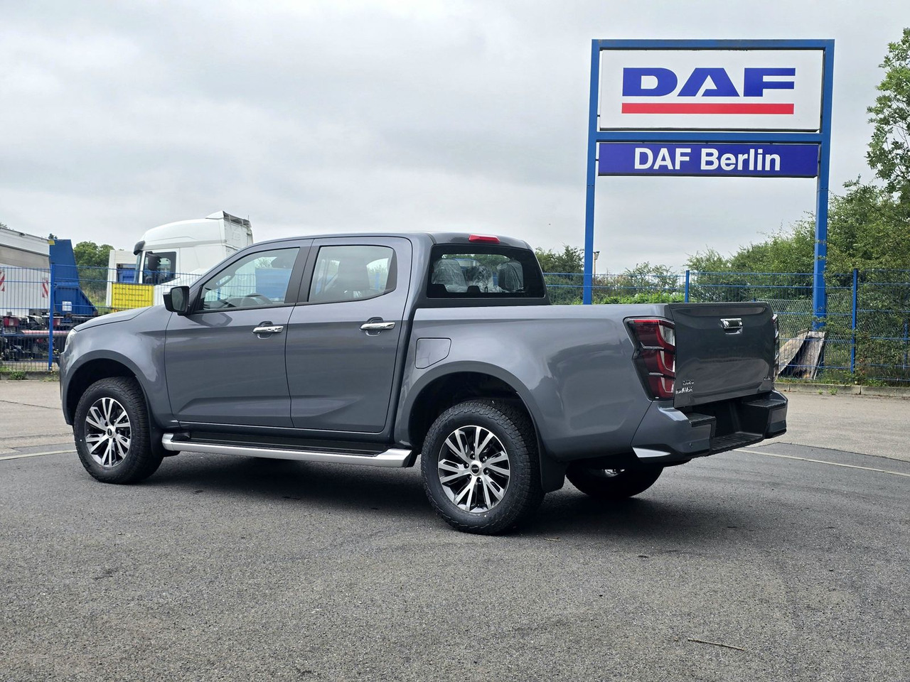 Isuzu D-Max 25er LSE mit Ladeflächenausspritzung - Джип: снимка 4 Isuzu D-Max 25er LSE mit Ladeflächenausspritzung - Джип: снимка 4