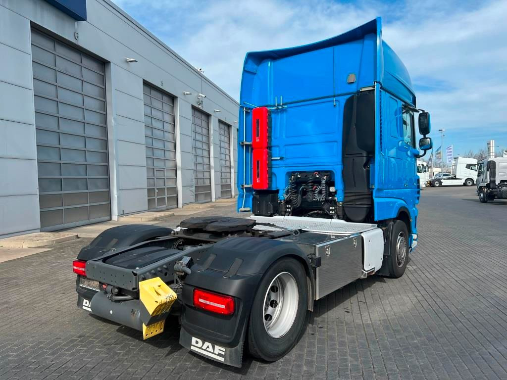 DAF XF 530 FT SSC Retarder Standklima Navigation - Влекач: снимка 4 DAF XF 530 FT SSC Retarder Standklima Navigation - Влекач: снимка 4