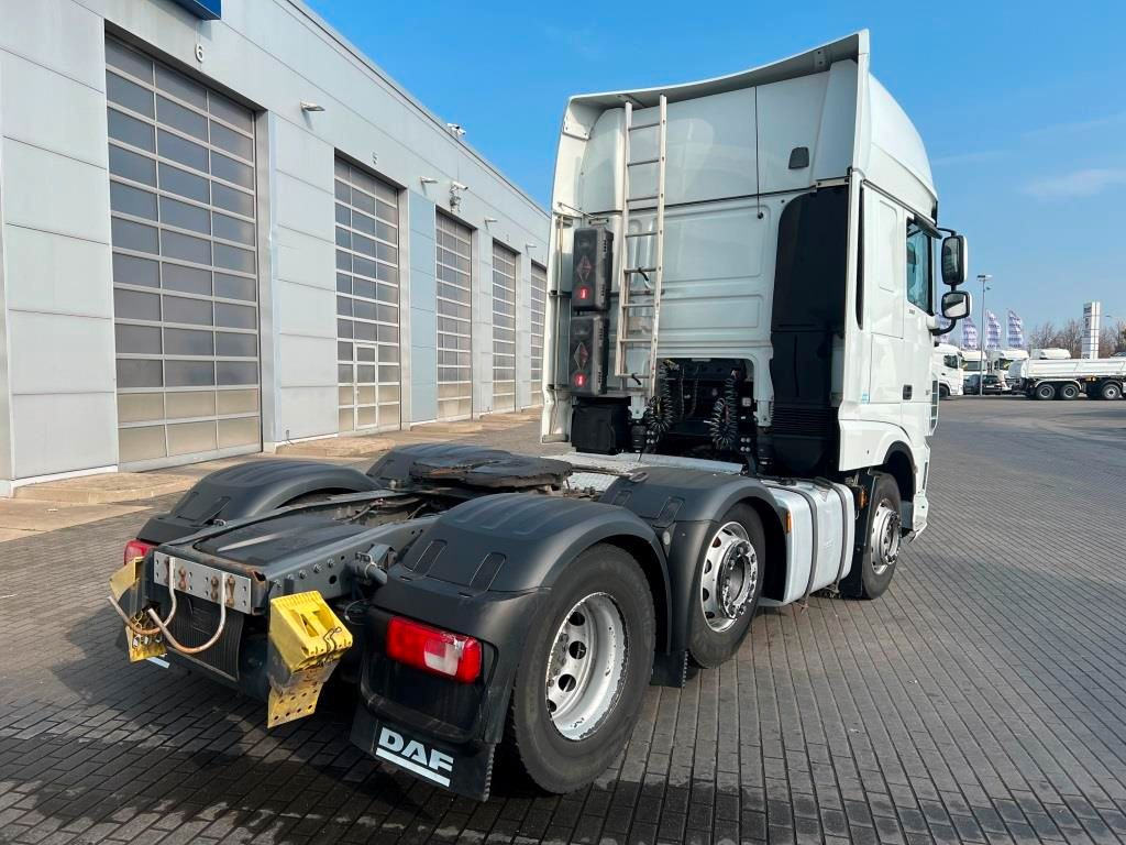 DAF XF 530 FTG 6x2 Retarder Liftlenkachse zZGG 64.5t - Влекач: снимка 4 DAF XF 530 FTG 6x2 Retarder Liftlenkachse zZGG 64.5t - Влекач: снимка 4