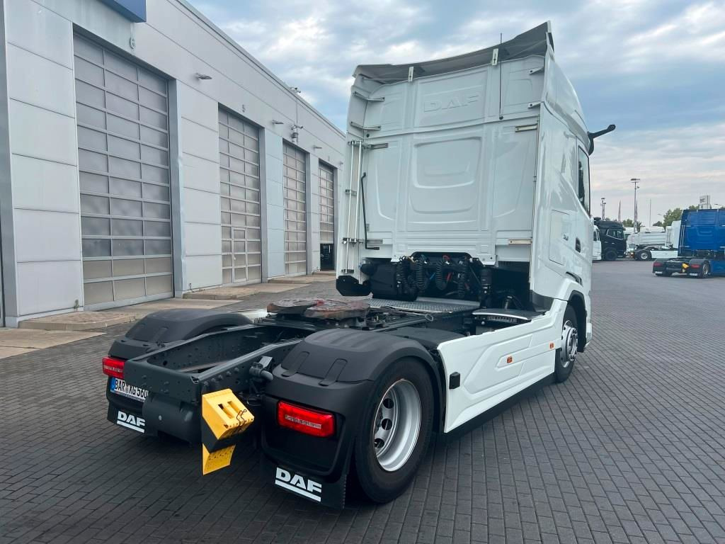 DAF XG 480 FT Intarder Standklima - zur Miete! - Влекач: снимка 4 DAF XG 480 FT Intarder Standklima - zur Miete! - Влекач: снимка 4