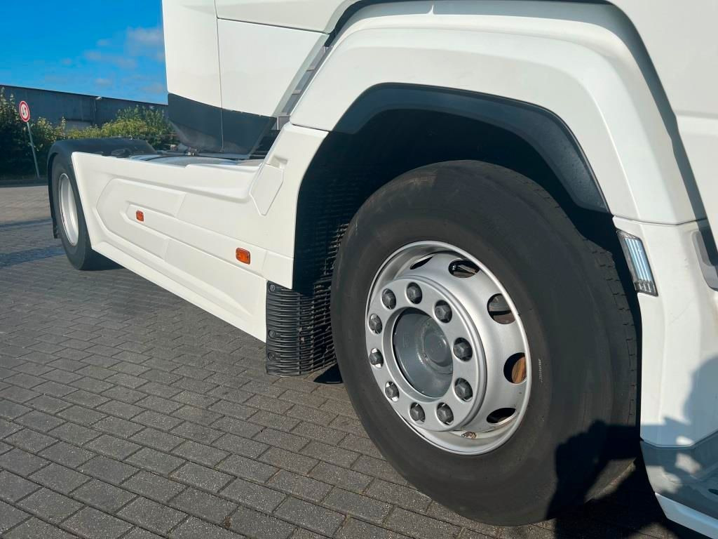 Влекач DAF XG 480 FT TraXon ZF-Intarder 2x Tank 1.195 Liter: снимка 21
