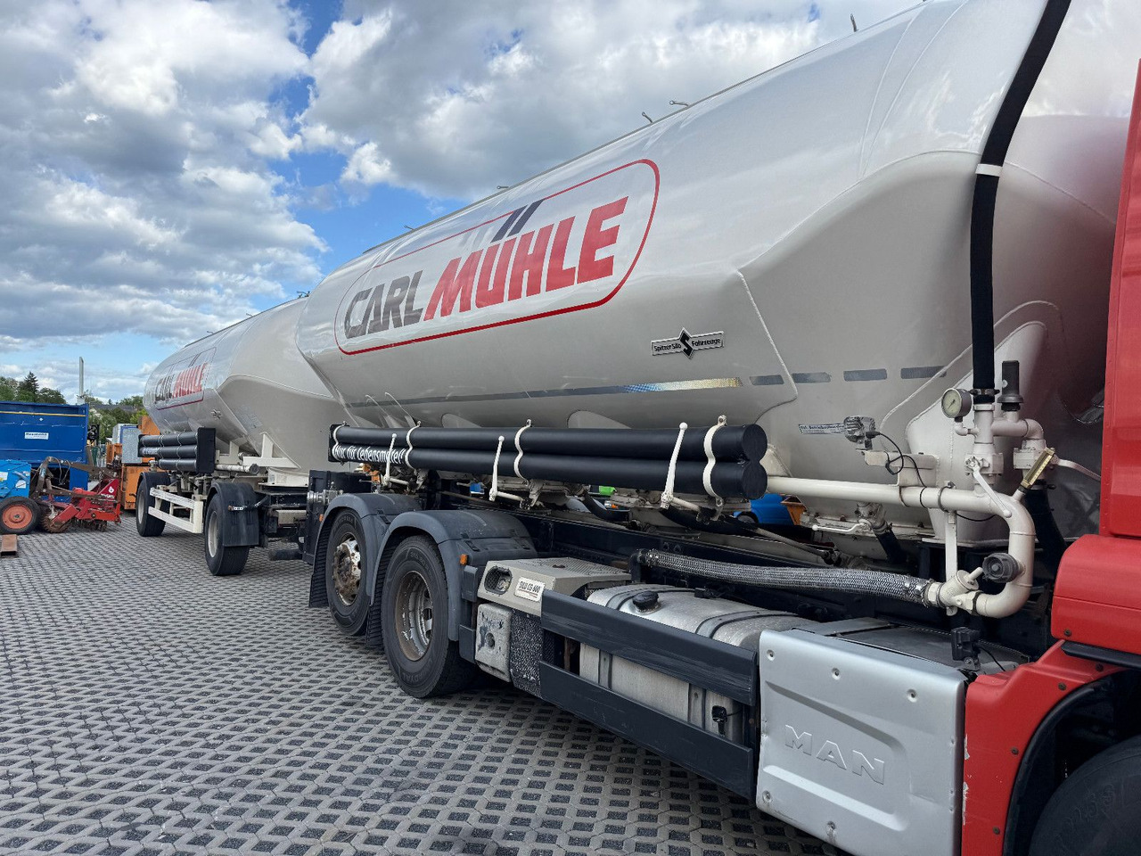 MAN TGS 26,440 Silo 31m³ Getreide Staub Rieselgüter - Каналопочистваща машина: снимка 5 MAN TGS 26,440 Silo 31m³ Getreide Staub Rieselgüter - Каналопочистваща машина: снимка 5