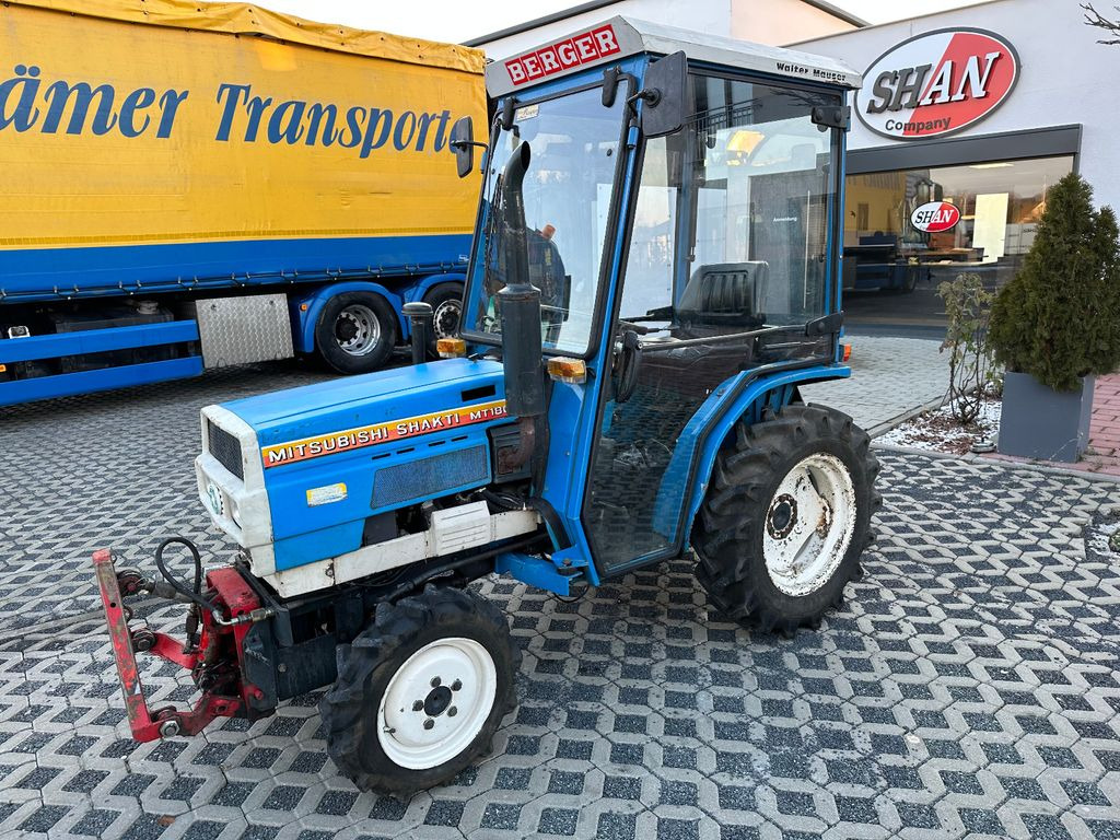 Mitsubishi MT 180 DL Winterdienst und mäherwerk - Трактор за комунални дейности: снимка 3 Mitsubishi MT 180 DL Winterdienst und mäherwerk - Трактор за комунални дейности: снимка 3