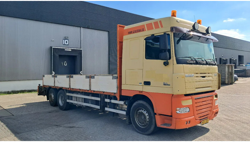 DAF XF 105 410 Spacecab 6x2 Euro 5 - Бордови камион: снимка 3 DAF XF 105 410 Spacecab 6x2 Euro 5 - Бордови камион: снимка 3