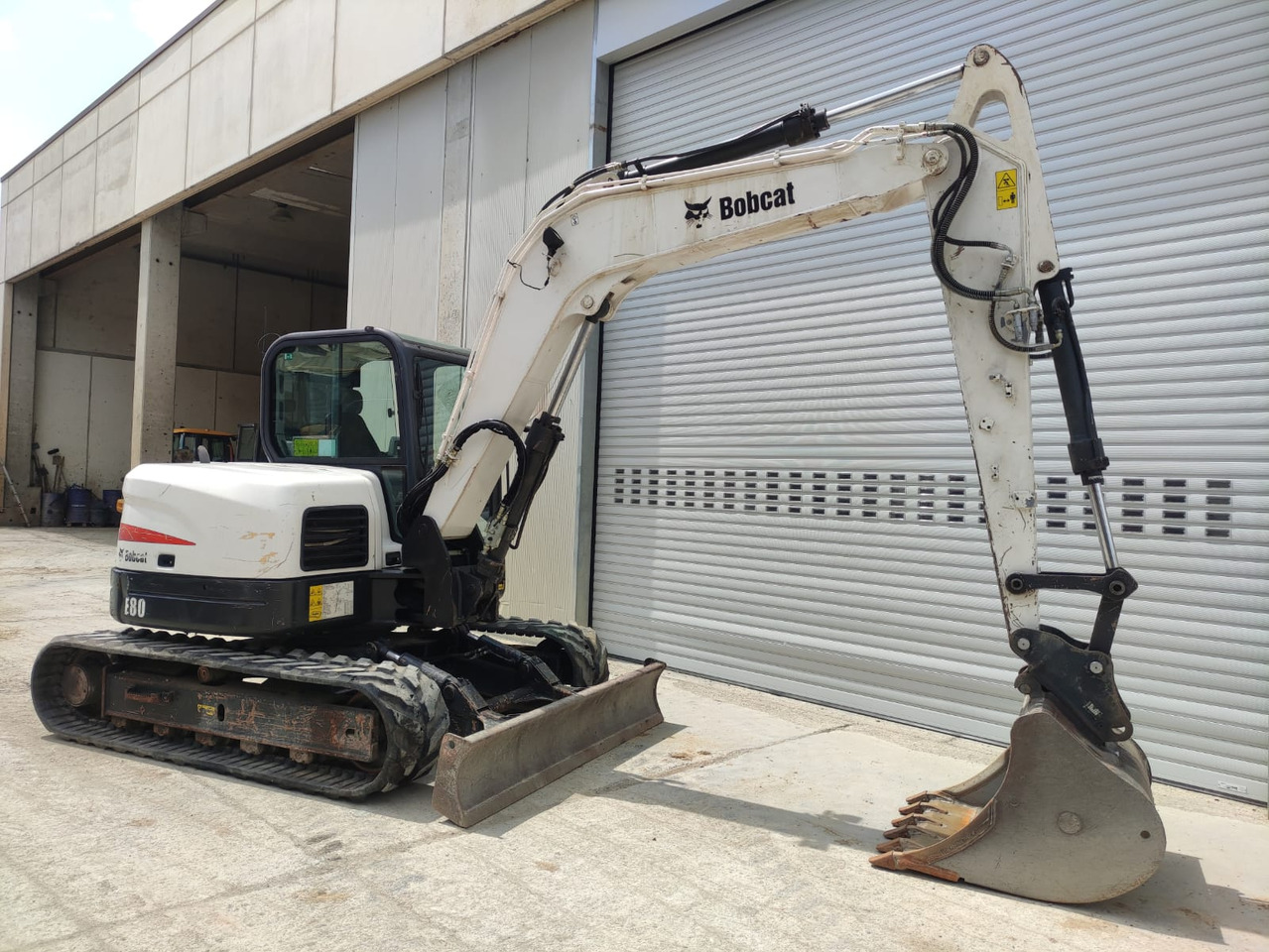 BOBCAT E80EA - Верижен багер: снимка 2 BOBCAT E80EA - Верижен багер: снимка 2