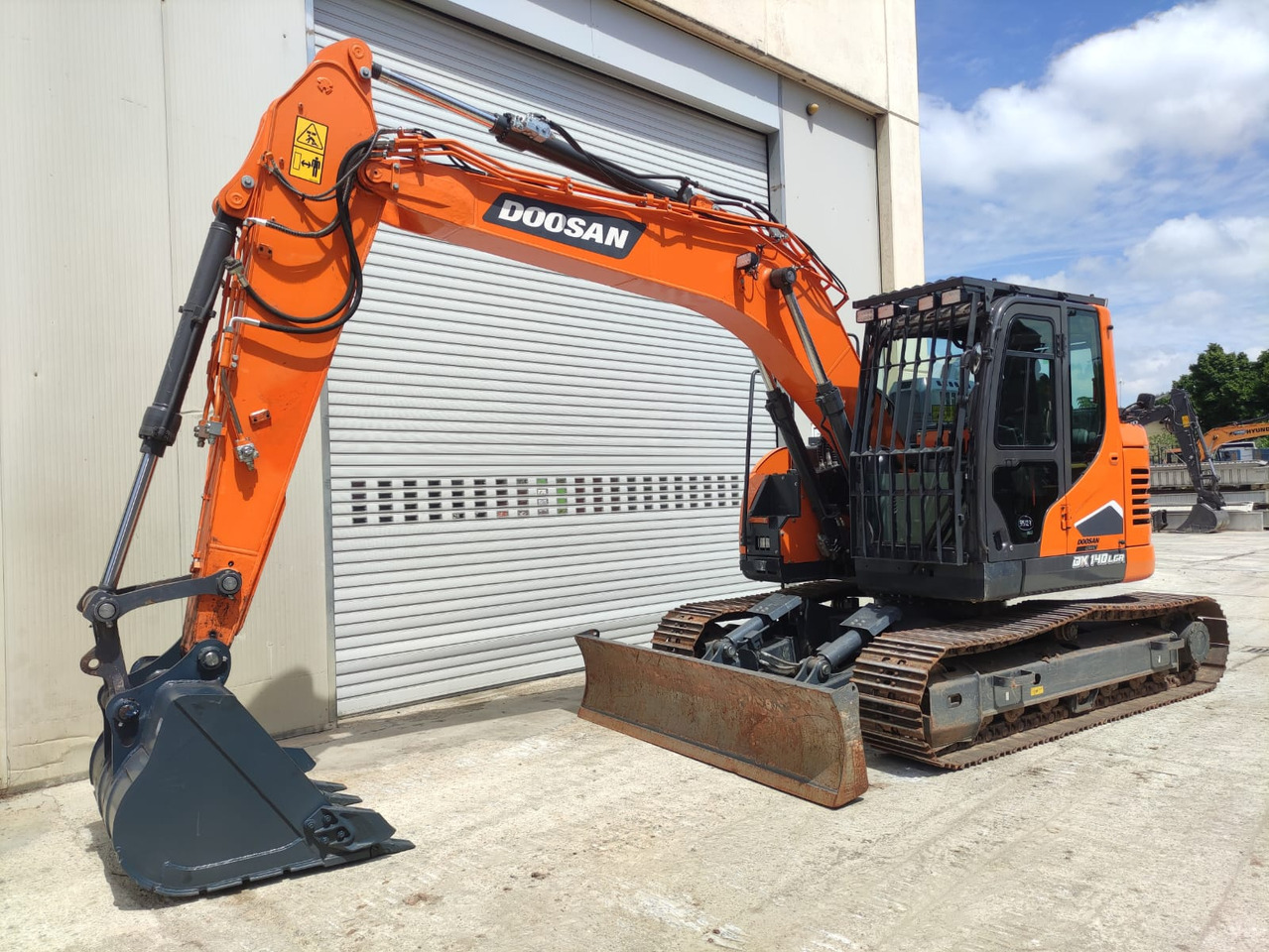 DOOSAN DX140LCR-7 - Верижен багер: снимка 1 DOOSAN DX140LCR-7 - Верижен багер: снимка 1