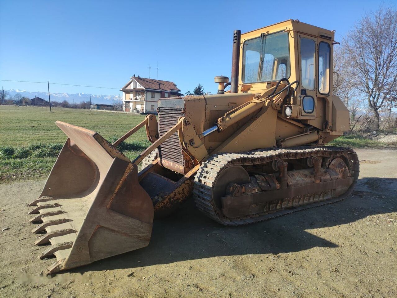 Fiat-Allis FL14 - Верижен товарач: снимка 1 Fiat-Allis FL14 - Верижен товарач: снимка 1