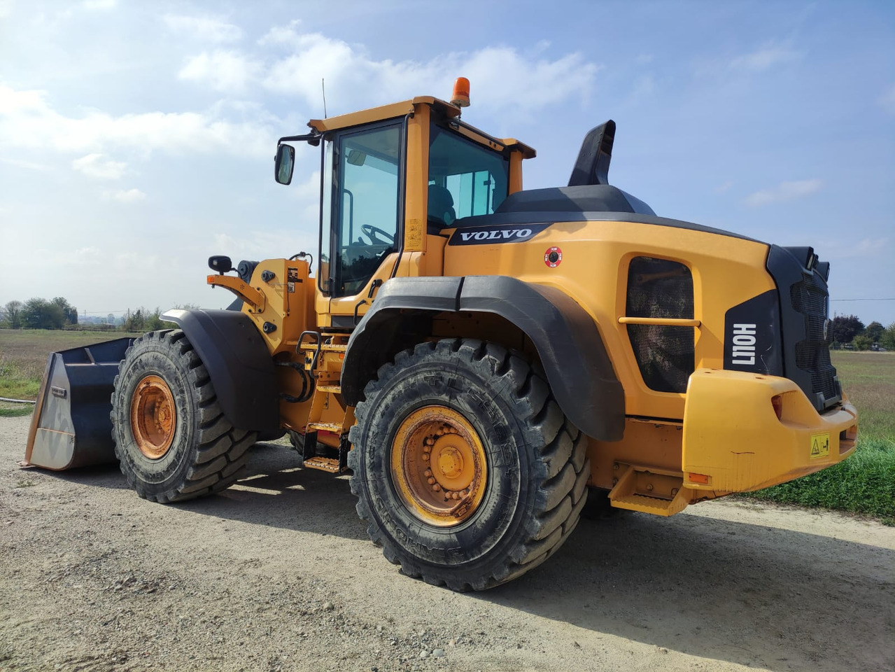 VOLVO L110H - Колесен товарач: снимка 2 VOLVO L110H - Колесен товарач: снимка 2