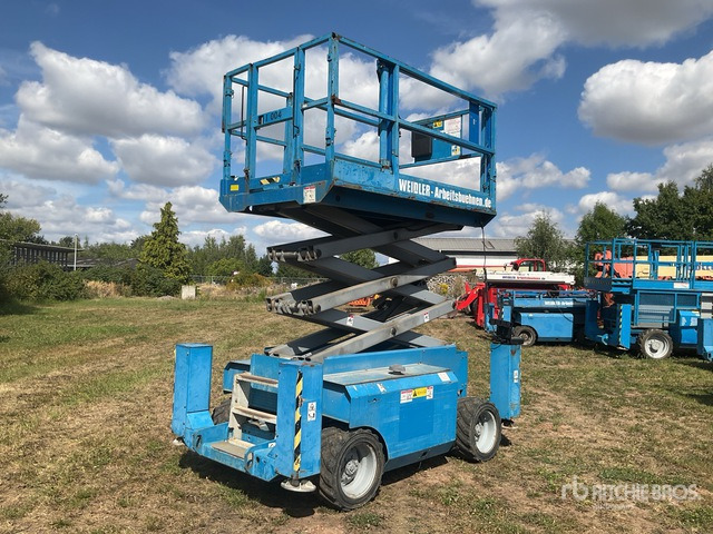 2007 Genie GS2668RT 4x4 Diesel Scissor Lift - Ножична работна платформа: снимка 2 2007 Genie GS2668RT 4x4 Diesel Scissor Lift - Ножична работна платформа: снимка 2