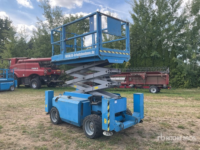 2007 Genie GS2668RT 4x4 Diesel Scissor Lift - Ножична работна платформа: снимка 3 2007 Genie GS2668RT 4x4 Diesel Scissor Lift - Ножична работна платформа: снимка 3