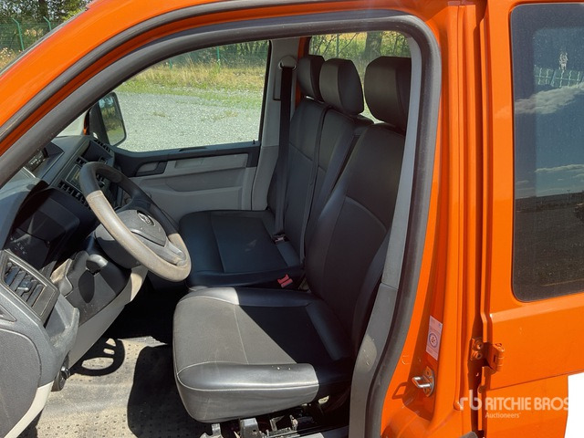 2019 Volkswagen T6 Transporter 4x2 Crew Cab Flatbed Truck - Бордови камион: снимка 5 2019 Volkswagen T6 Transporter 4x2 Crew Cab Flatbed Truck - Бордови камион: снимка 5