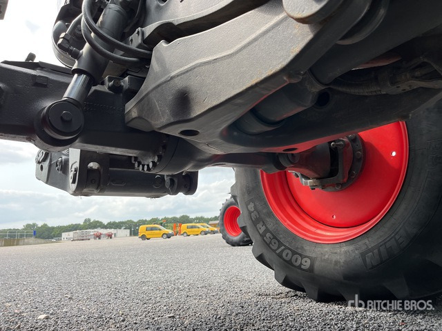 2020 Fendt 824 Vario Profi Plus 4WD Tractor - Трактор: снимка 5 2020 Fendt 824 Vario Profi Plus 4WD Tractor - Трактор: снимка 5