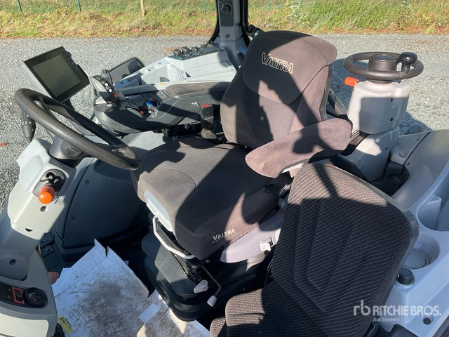 2020 Valtra T214 Direct 4WD Tractor - Трактор: снимка 5 2020 Valtra T214 Direct 4WD Tractor - Трактор: снимка 5