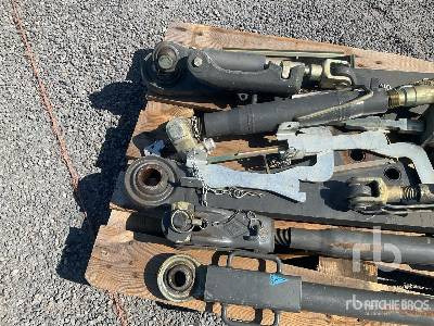 CLAAS XERION 3 Pt Hitch - Вилици: снимка 2 CLAAS XERION 3 Pt Hitch - Вилици: снимка 2