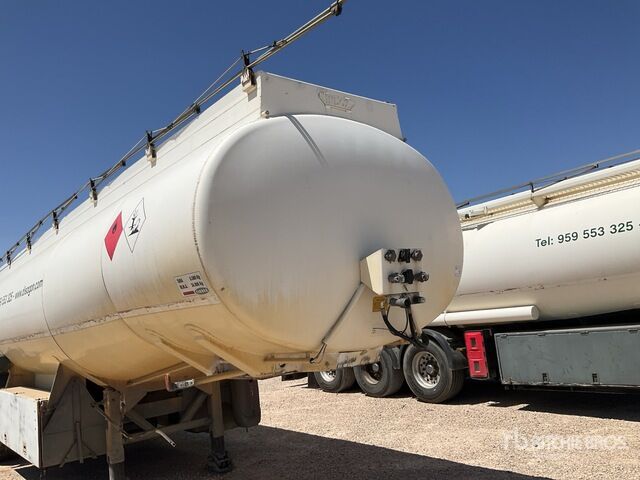 2004 ROS ROCA SC3 Tri/A Tanker Trailer - Полуремарке цистерна: снимка 5 2004 ROS ROCA SC3 Tri/A Tanker Trailer - Полуремарке цистерна: снимка 5