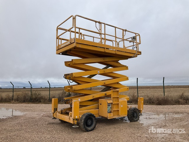 2005 Haulotte H18SX 4x4 Diesel Scissor Lift - Ножична работна платформа: снимка 2 2005 Haulotte H18SX 4x4 Diesel Scissor Lift - Ножична работна платформа: снимка 2
