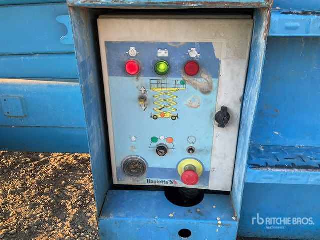 2007 Haulotte H12SXL 4x4 Diesel Scissor Lift - Ножична работна платформа: снимка 5 2007 Haulotte H12SXL 4x4 Diesel Scissor Lift - Ножична работна платформа: снимка 5