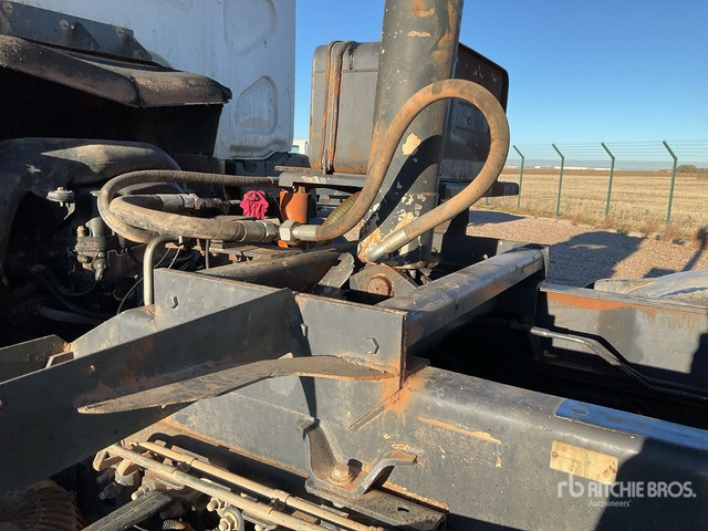 2007 Renault Kerax 410.42 8x4 Twin-Steer Tri/A Dump Truck - Самосвал камион: снимка 4 2007 Renault Kerax 410.42 8x4 Twin-Steer Tri/A Dump Truck - Самосвал камион: снимка 4