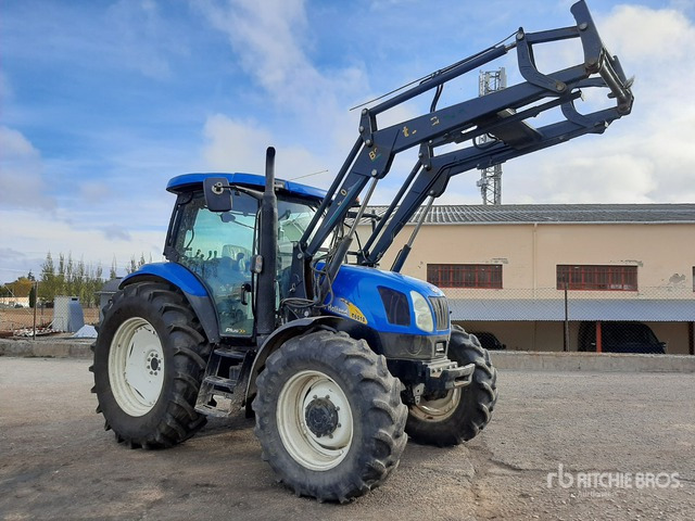 2008 New Holland T6010 Plus, con pala 4WD Tractor - Трактор: снимка 4 2008 New Holland T6010 Plus, con pala 4WD Tractor - Трактор: снимка 4