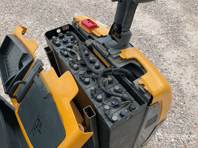 2009 Jungheinrich ECE225 Electric Pallet Jack - Палетна количка: снимка 5 2009 Jungheinrich ECE225 Electric Pallet Jack - Палетна количка: снимка 5