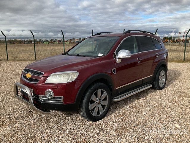 2010 Chevrolet Captiva Automobile - Джип: снимка 1 2010 Chevrolet Captiva Automobile - Джип: снимка 1
