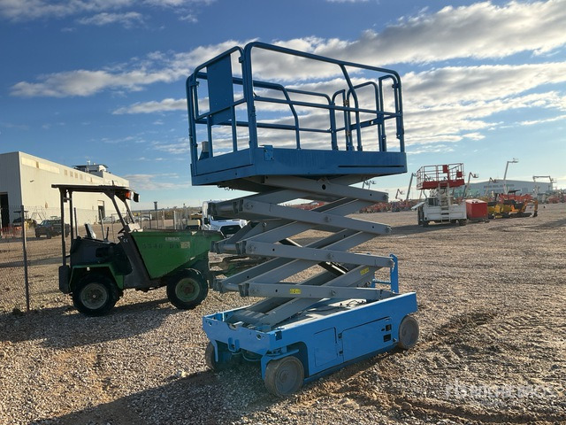 2012 Genie GS2646 Electric Scissor Lift - Ножична работна платформа: снимка 3 2012 Genie GS2646 Electric Scissor Lift - Ножична работна платформа: снимка 3