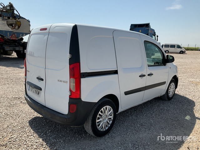 2017 Mercedes-Benz Citan Cargo Van - Малък ван: снимка 4 2017 Mercedes-Benz Citan Cargo Van - Малък ван: снимка 4