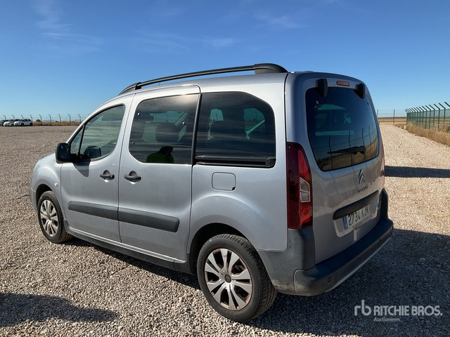 2018 Citroen Berlingo Passenger Van - Микробус, Пътнически бус: снимка 3 2018 Citroen Berlingo Passenger Van - Микробус, Пътнически бус: снимка 3
