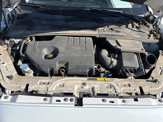 2019 Jaguar E Pace SUV - Джип: снимка 4 2019 Jaguar E Pace SUV - Джип: снимка 4