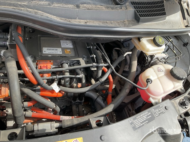 2019 Mercedes-Benz eVito Electric Cargo Van - Товарен бус: снимка 5 2019 Mercedes-Benz eVito Electric Cargo Van - Товарен бус: снимка 5