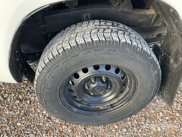 2019 Toyota Hilux 4x4 Crew Cab Pickup - Пикап: снимка 5 2019 Toyota Hilux 4x4 Crew Cab Pickup - Пикап: снимка 5